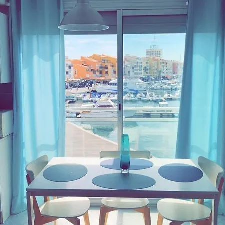 Les 5m Centre Port Cap D'agde Apartamento *